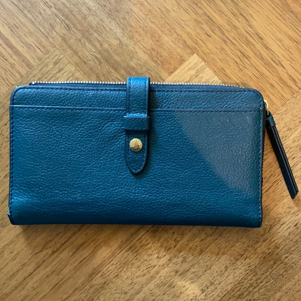 Fossil wallet